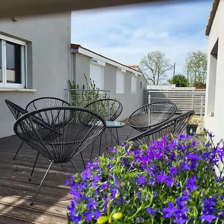 Maison Climatisee Avec Piscine Entre Alpilles Et Camargue *